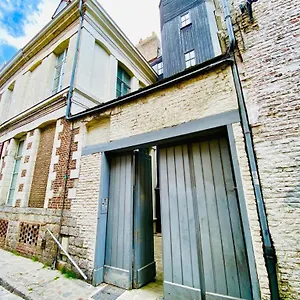  Apartment Vieux-lille : De Charme